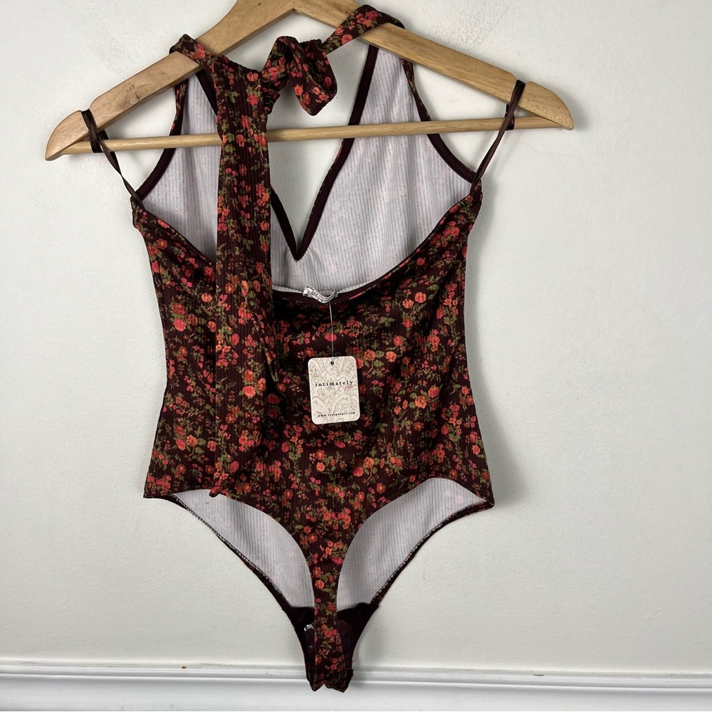 New Free People Lola floral Plunge Neck Halter Bodysuit Size Small - Picture 7 of 9